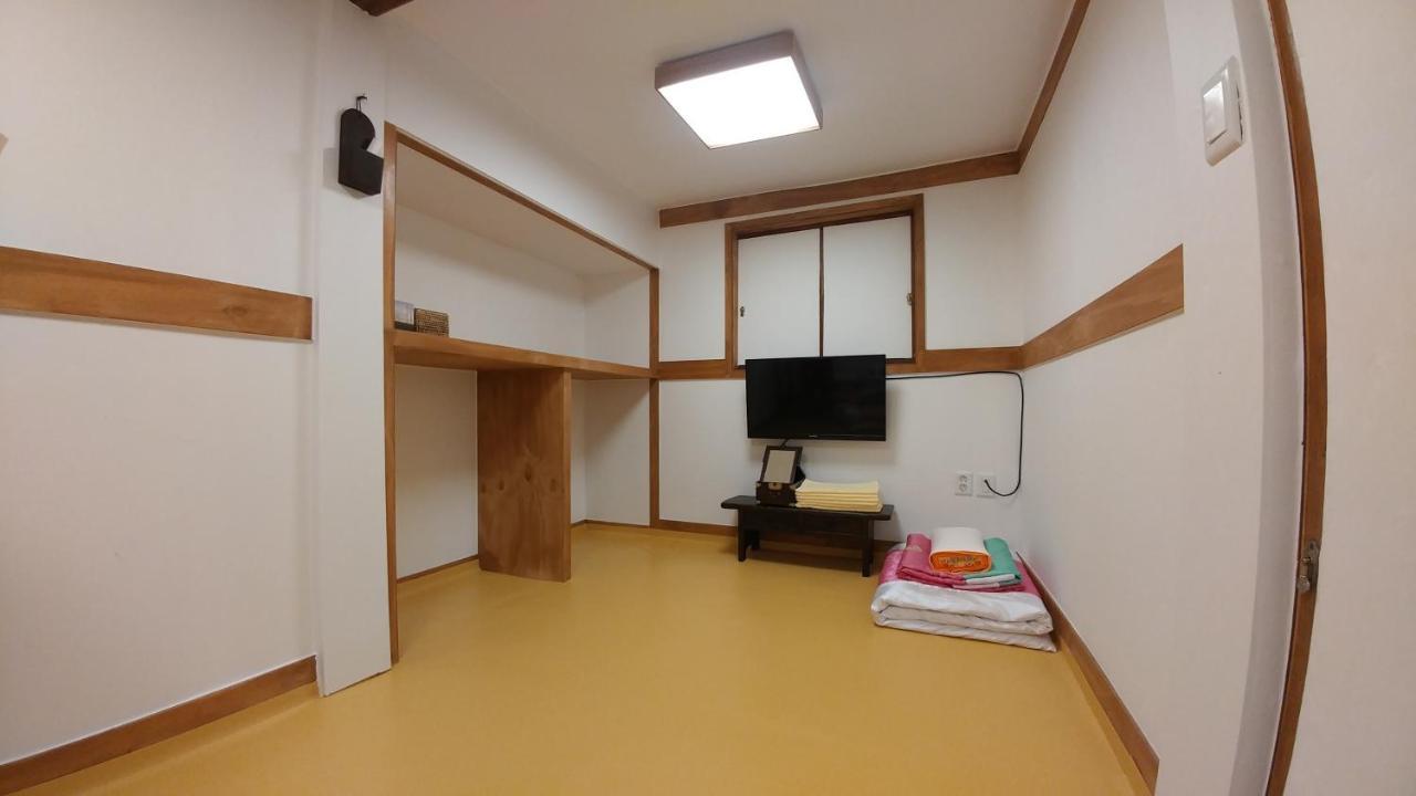 Hyosunjae Hanok Guesthouse Сеул Екстер'єр фото