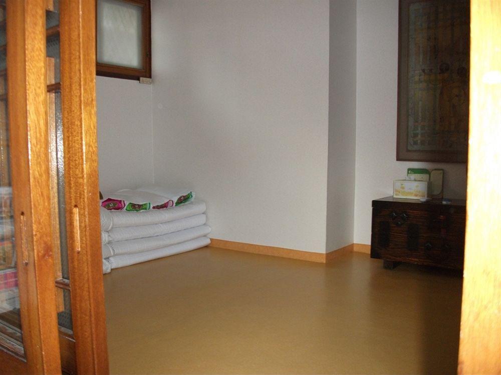 Hyosunjae Hanok Guesthouse Сеул Екстер'єр фото